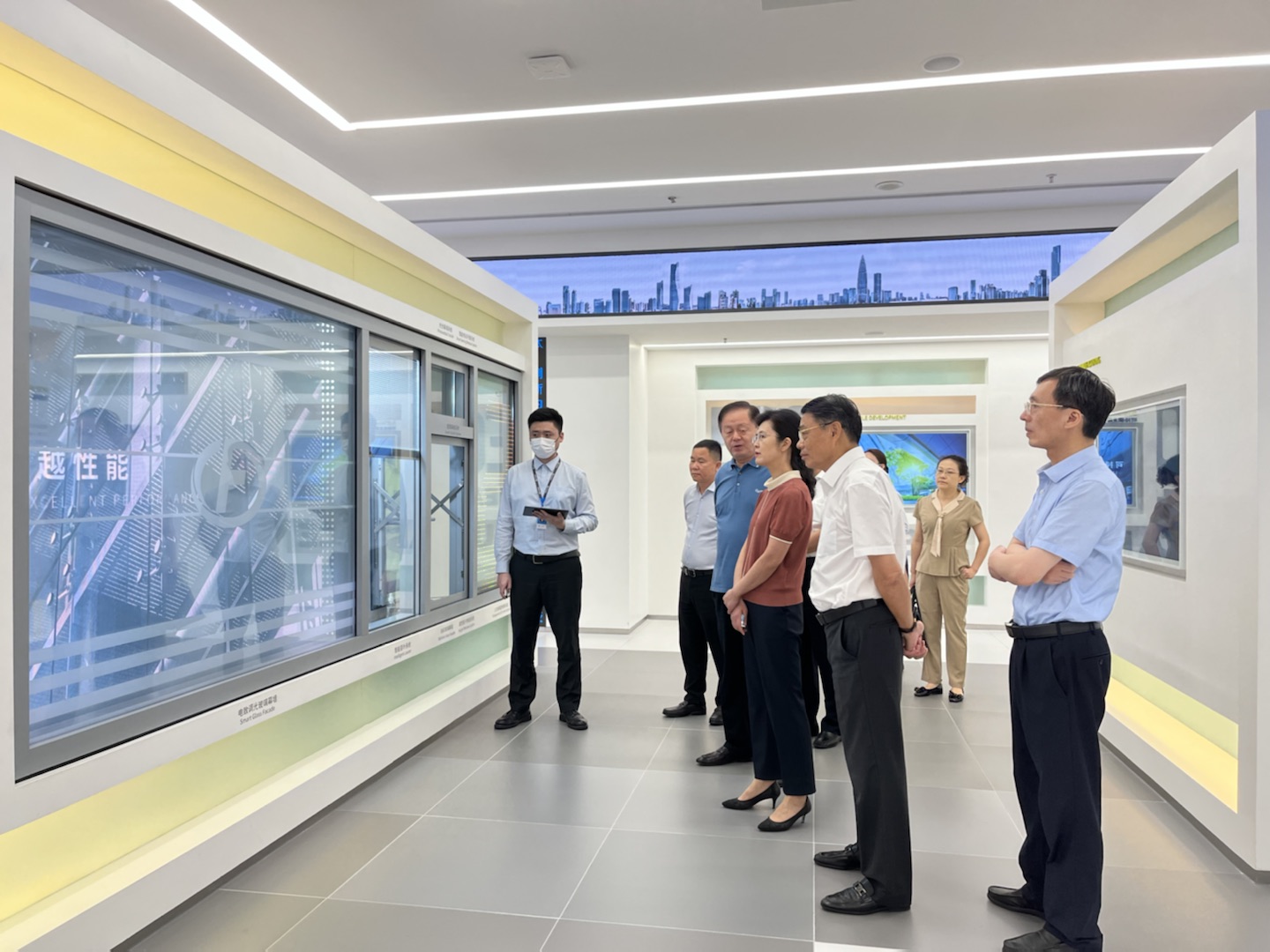 江西省政協(xié)副主席、省工商聯(lián)主席謝茹一行蒞臨方大集團考察